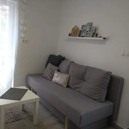 Emma & Laura Apartmanhaz